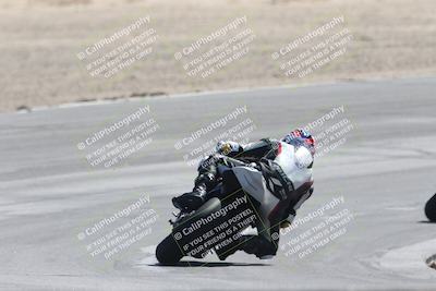 media/Oct-05-2025-CVMA (Sun) [[beeef4f201]]/Race 10-Formula Lightweight Twins Shootout/